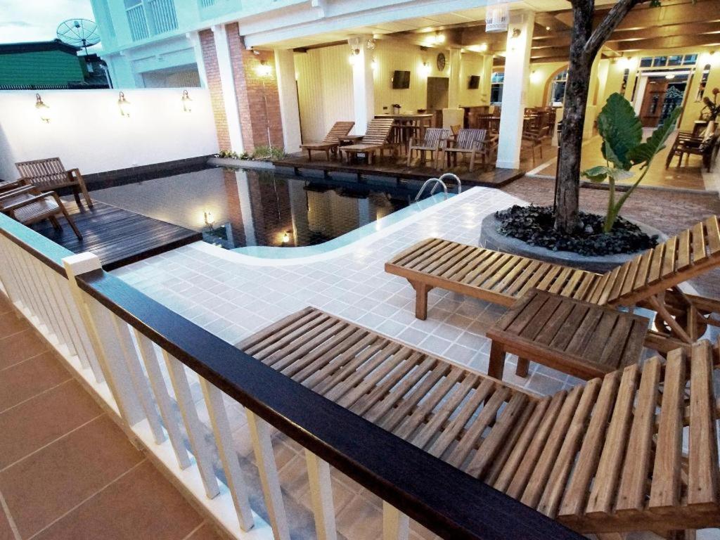 Baan Pimpisa Hotel Bang Sare Eksteriør billede