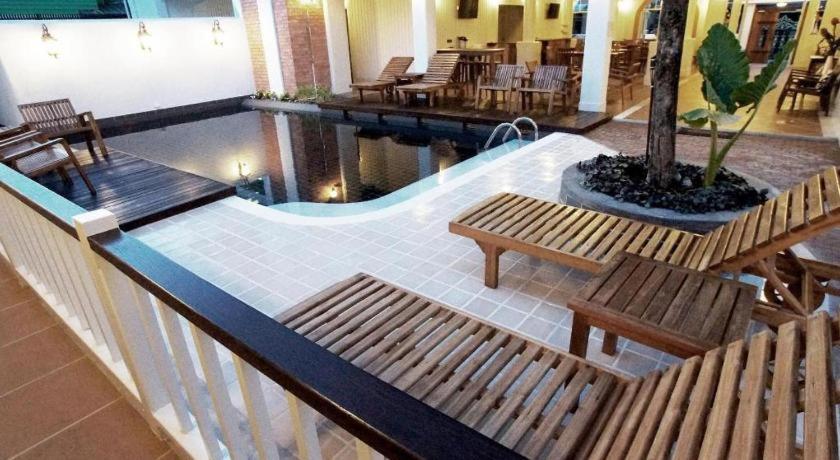 Baan Pimpisa Hotel Bang Sare Eksteriør billede