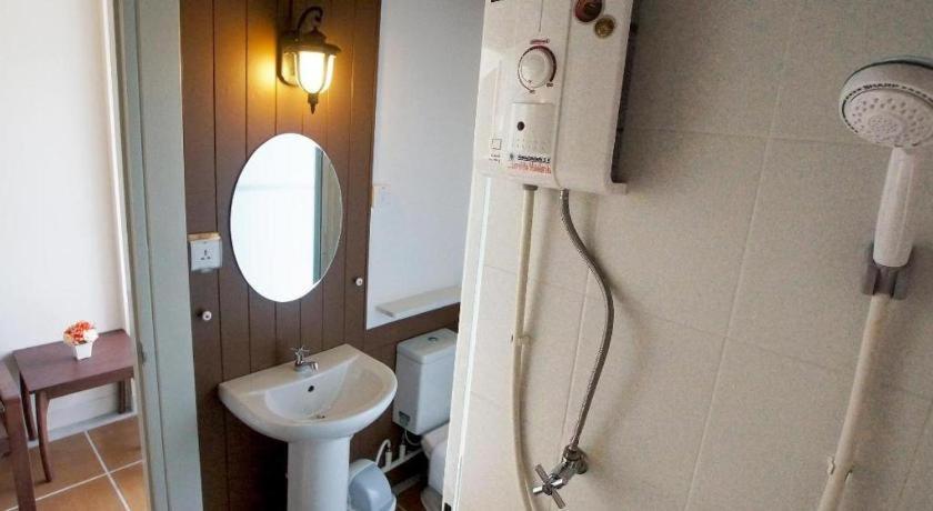Baan Pimpisa Hotel Bang Sare Eksteriør billede